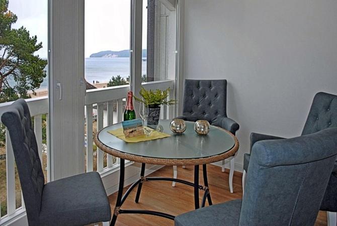 Strandvilla Aegir Mit Ostseeblick Binz Exterior foto